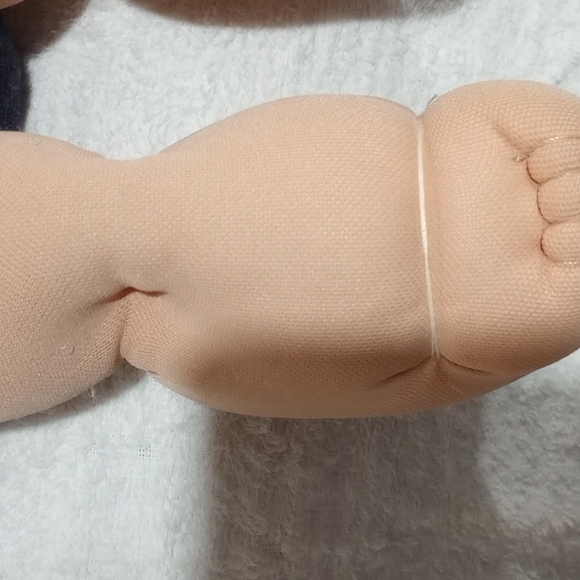 Cabbage Patch dolls (2) & Jim Henson characters (2) - Picture 5 of 16